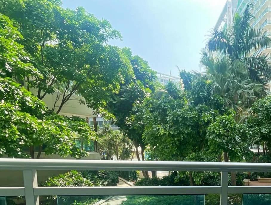 Azure Urban Residences By Lyn 2br * Manila