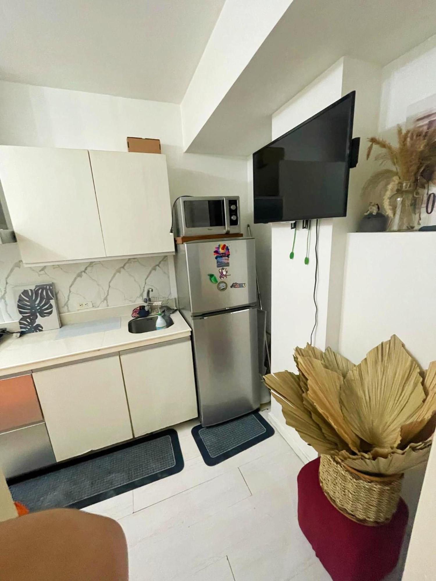 Azure Urban Residences By Lyn 2br